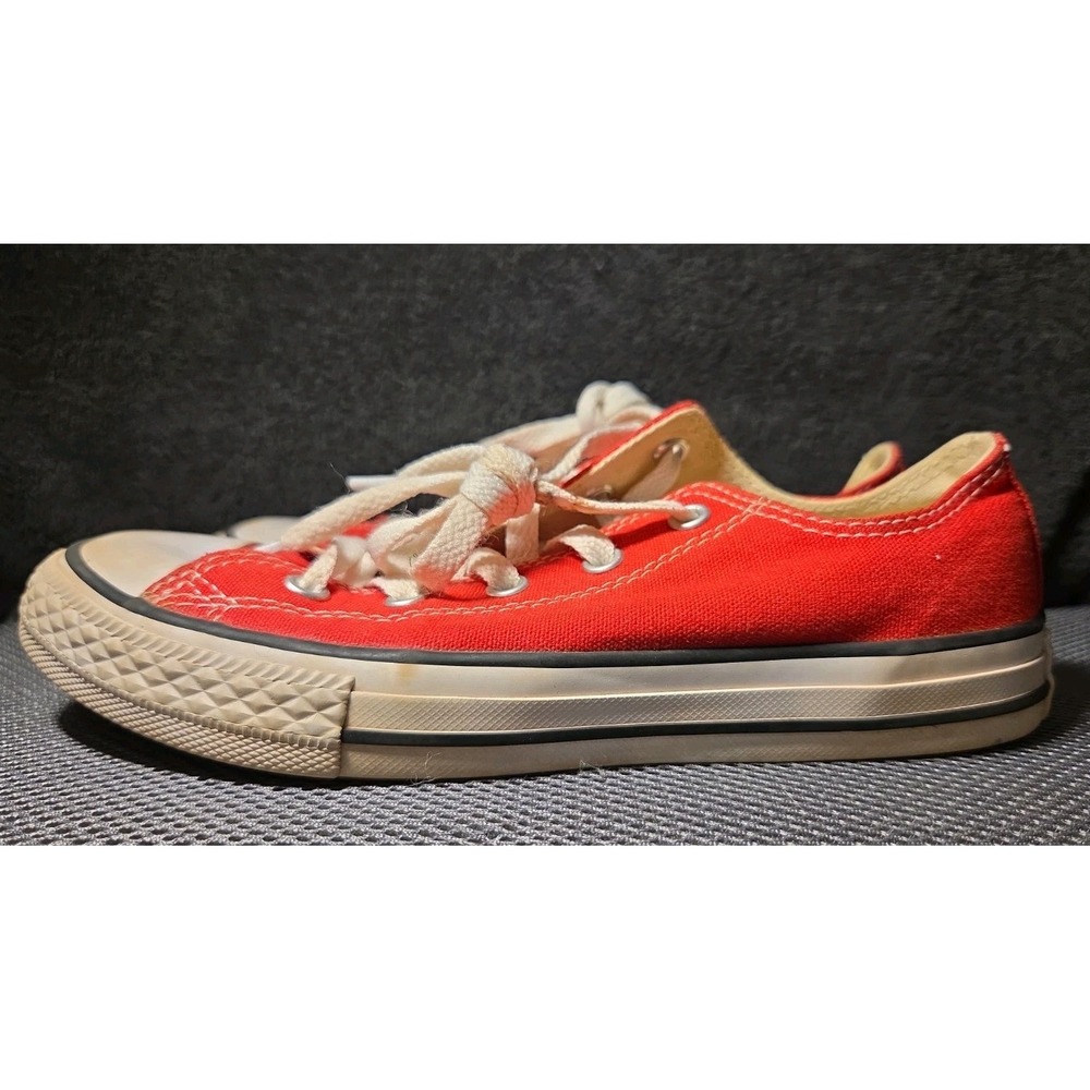 Converse Chuck Taylor All Star 3J236 Red Canvas Low Top Shoes Youth Size 2 - Picture 2 of 9